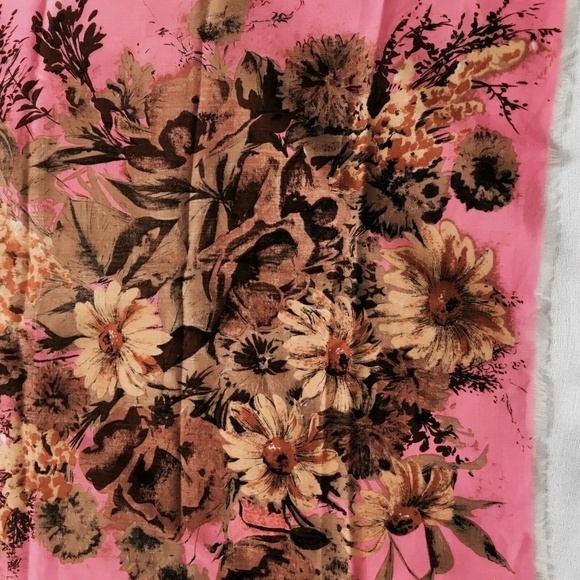 Scarf Square Pink Brown Floral Daisies 29" x 29" Large Flowers - Picture 5 of 5